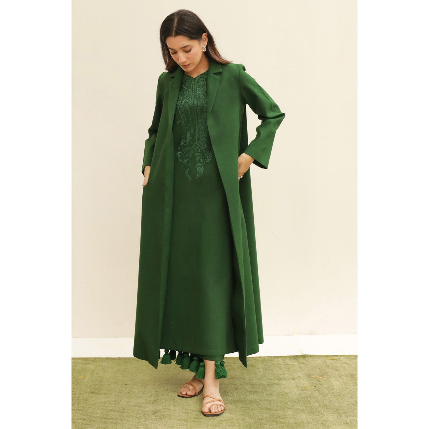 BOTTLE GREEN OUTFIT | WINTER | DYOT