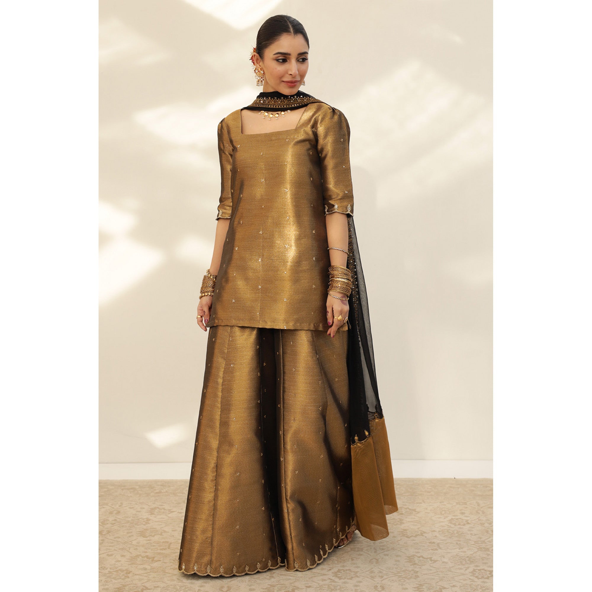 GOLDEN OUTFIT | DYOT | FESTIVE' 25 (RTS)