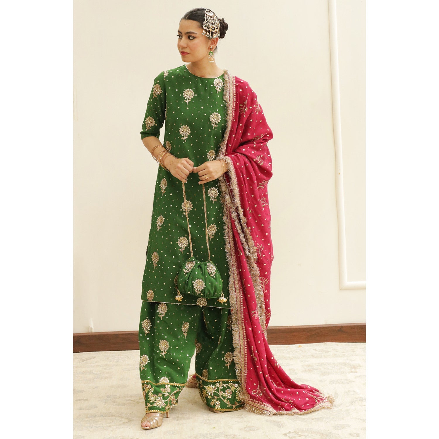 BOTTLE GREEN OUTFIT | CHAANDI | DYOT