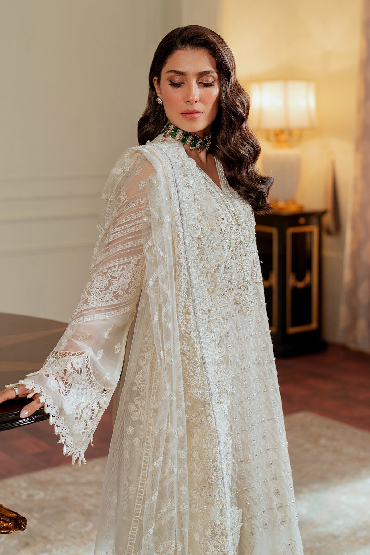 EMBROIDERED NET CH13-02