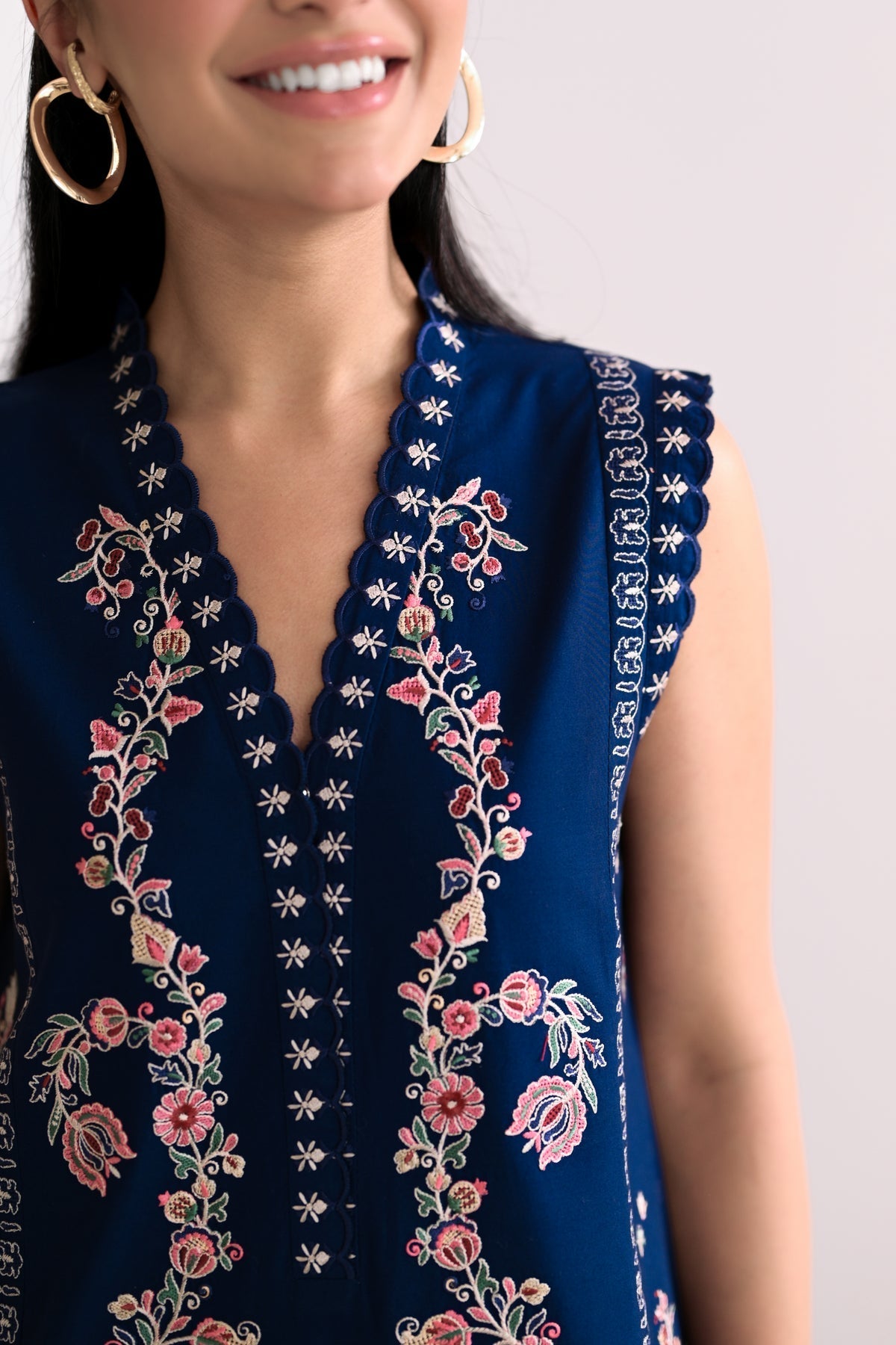 MIDNIGHT SAPPHIRE LUXURY EMBROIDERED LAWN SET(NEL-26605) LUXURY LAWN X EID 2026