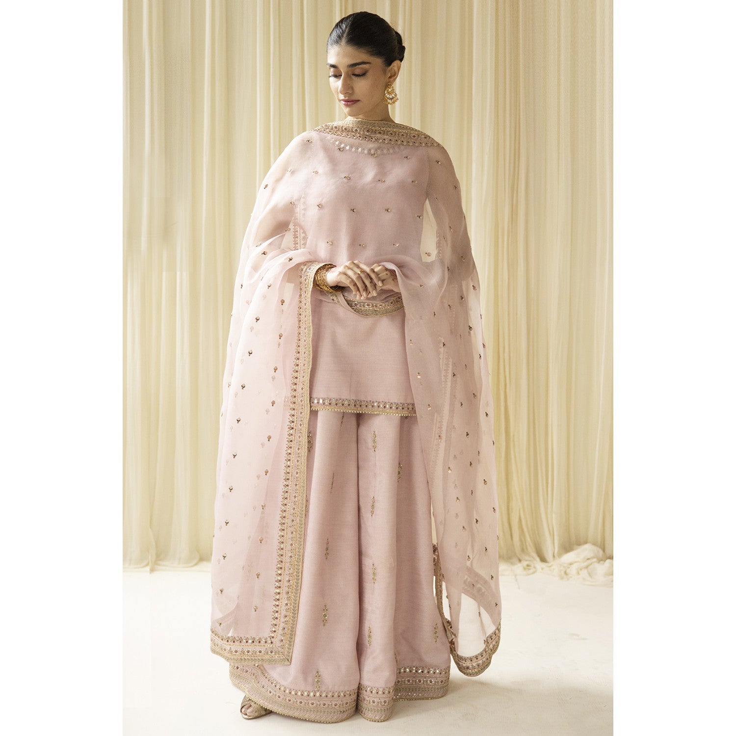 PINK OUTFIT | DYOT