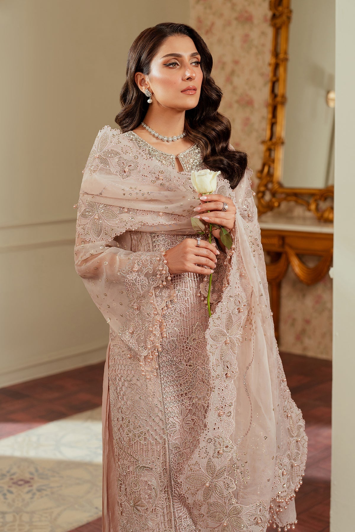EMBROIDERED NET CH13-04
