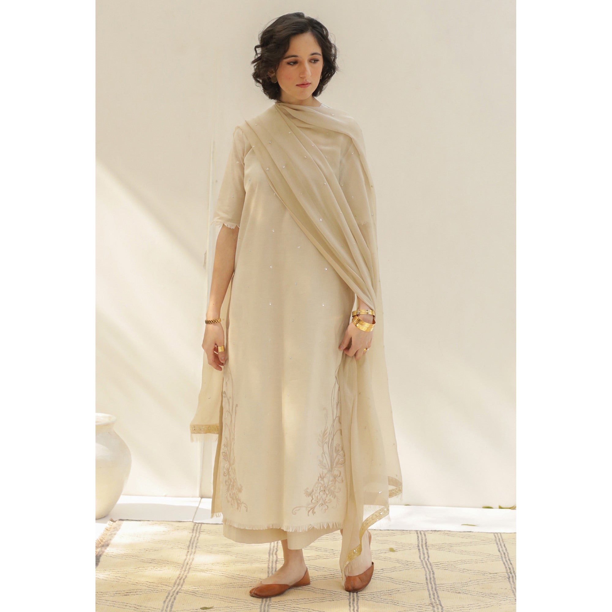 IVORY OUTFIT | DYOT