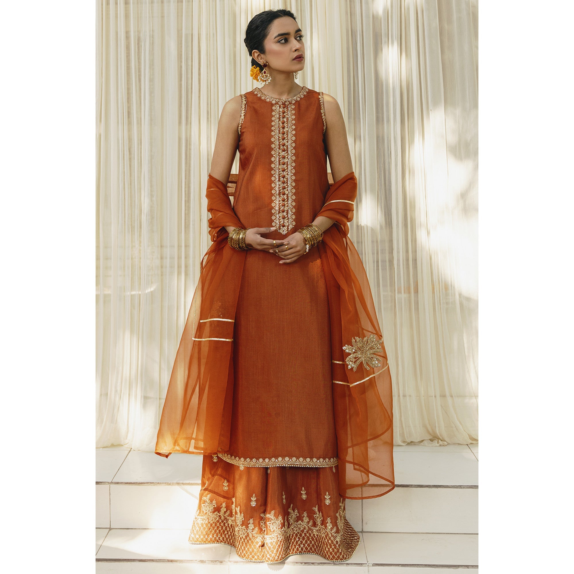 RUST OUTFIT | ROSHANAY '23  | DYOT