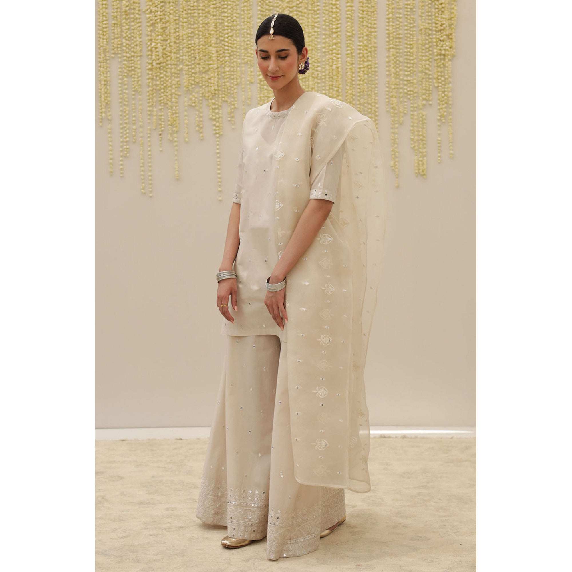 IVORY OUTFIT | DYOT | BARI EID' 25