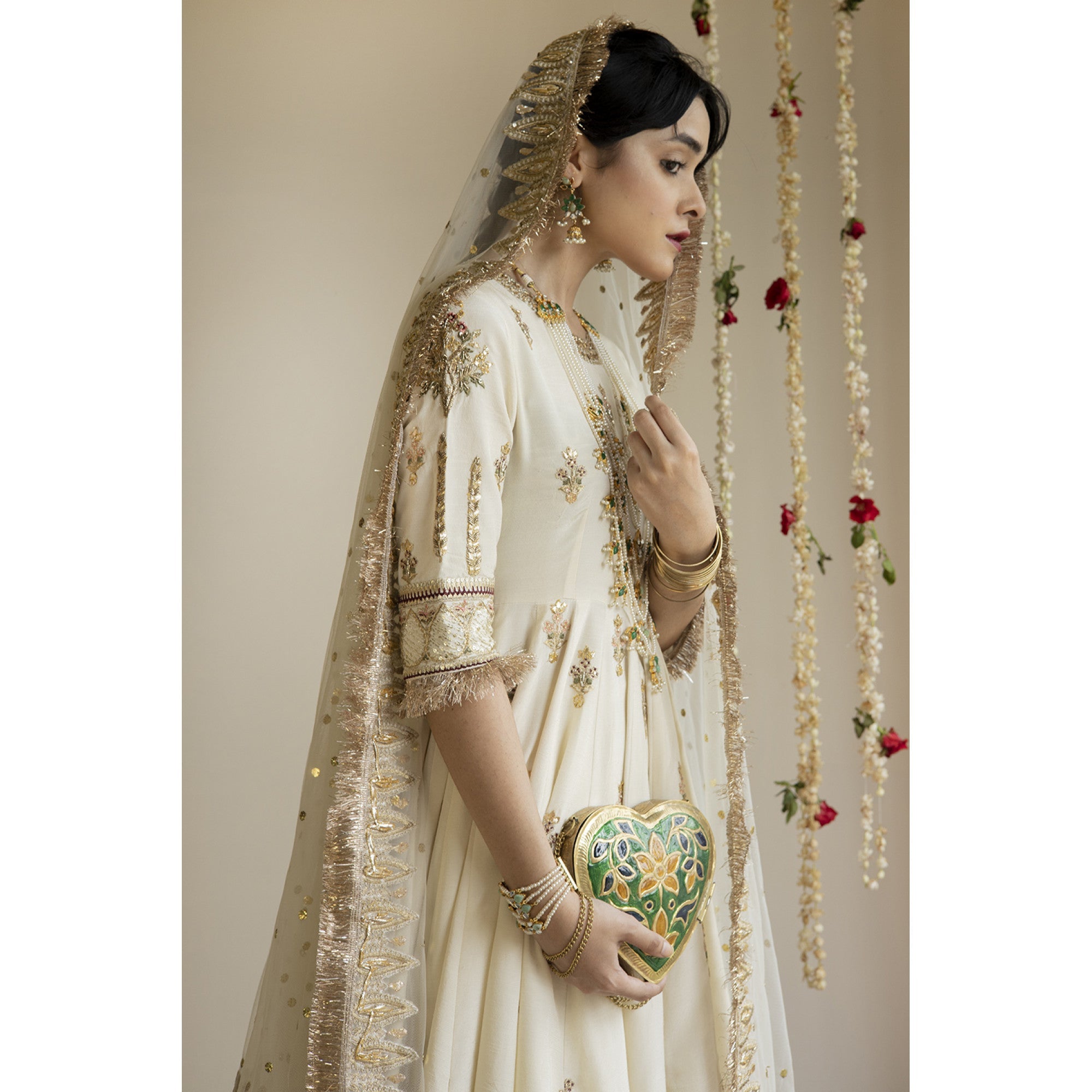 WHITE | ZOHRA-FORMALS | DYOT